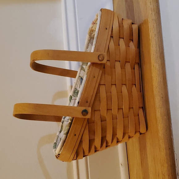 Longaberger gathering basket - Picture 5 of 13